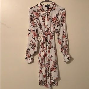 Forever21+ long sleeve tie waist floral dress